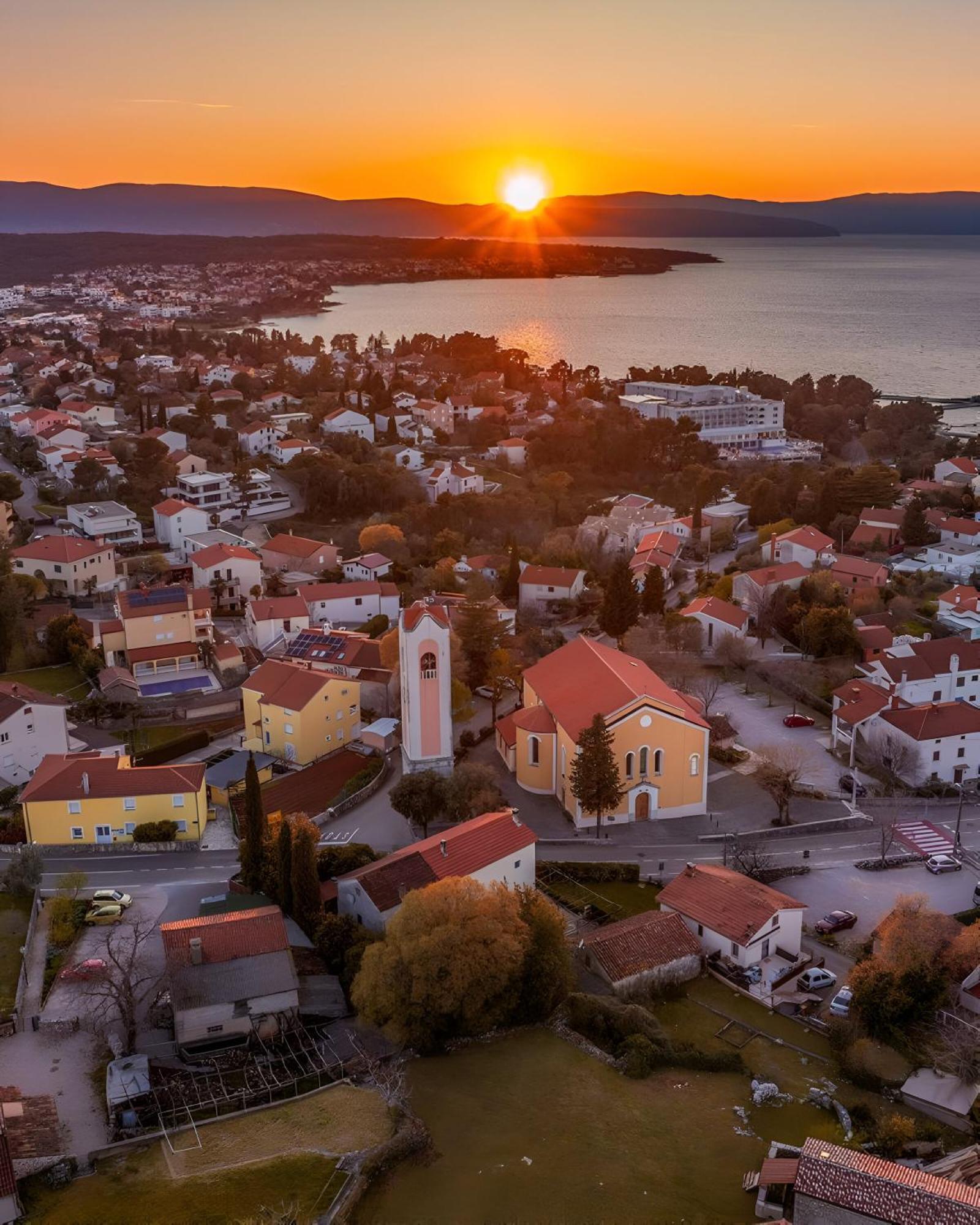 Apartments Kremenici Malinska Exteriér fotografie